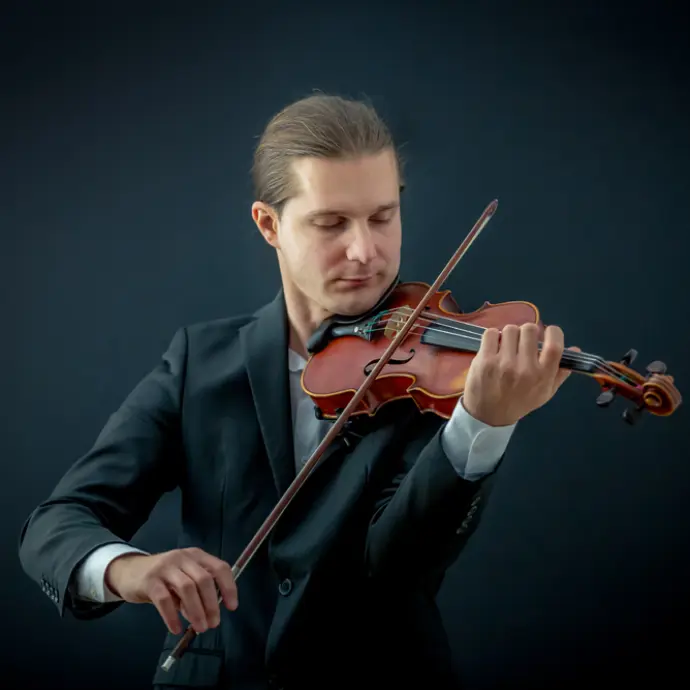 Victor Caparnagiu