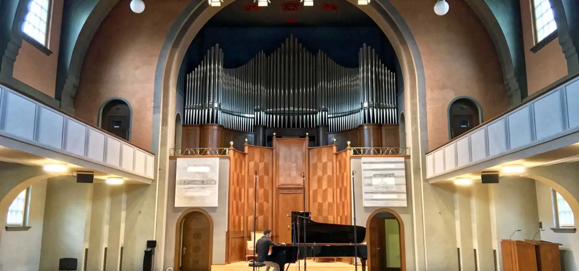 Yehudi Menuhin Forum Berna, Berna foto